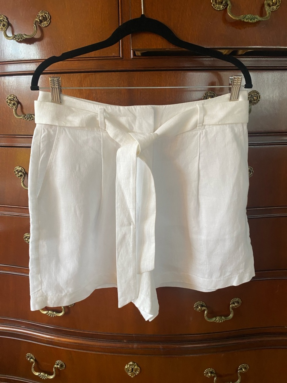 Boden White High-Waist Tie Front Shorts